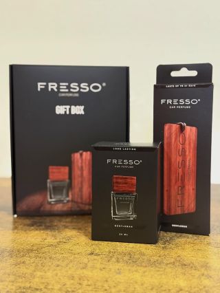 Momentálně máme nově na shopu dárkový balení parfému a závěsnýho dřívka od Fressa.🤩 Ideální dárek pro každýho, kdo miluje...